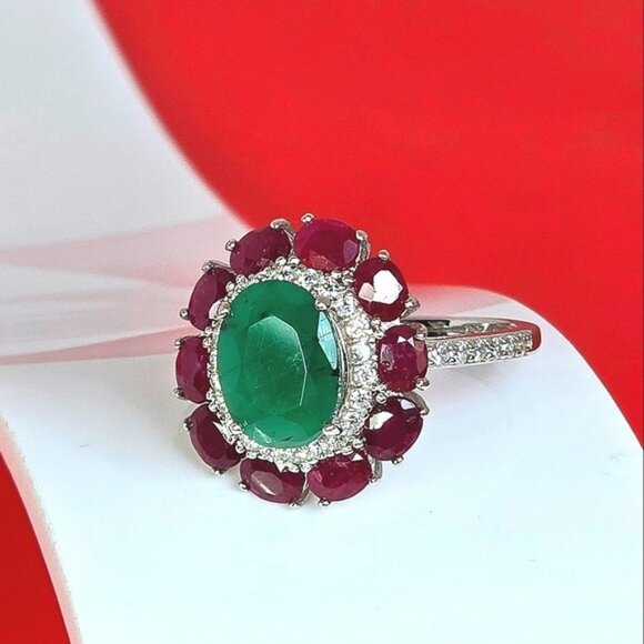 925 Sterling Silver Ring with Natural Emerald 11x8mm & Ruby Gemstone - Picture 14 of 16